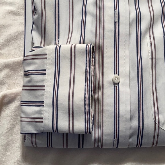 Select Edition Button down Shirt - Picture 3 of 4